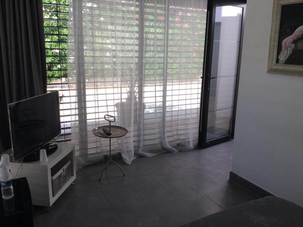 La Villa Blanche Sanary-sur-Mer Exteriör bild